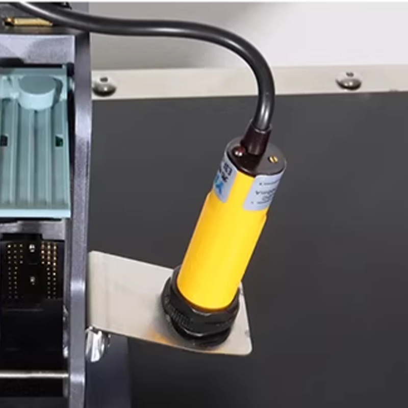 Barcode Printer - Automatic Inkjet Printer with Conveyor Belt